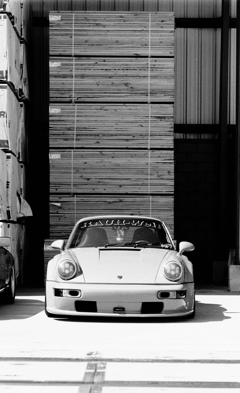 Illustration for article titled Here Are Some Glorious Black And White Photos From Luftgekühlt, The Air-Cooled Porsche Heaven